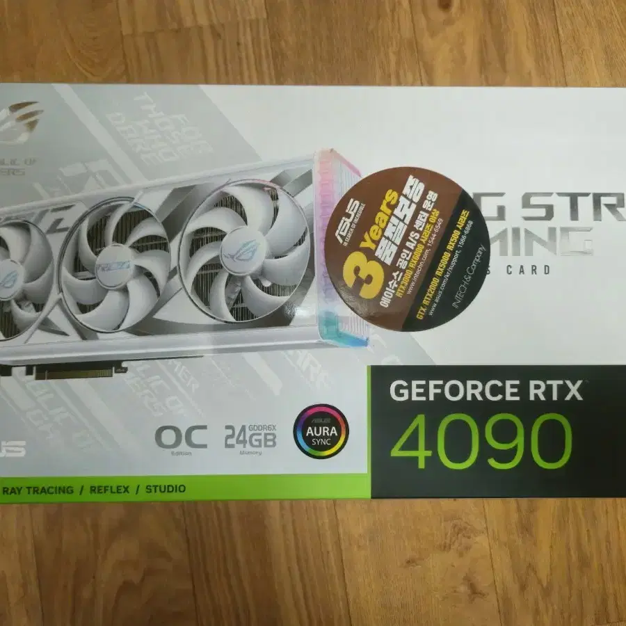 RTX 4090 화이트 스트릭스 OC(화스)