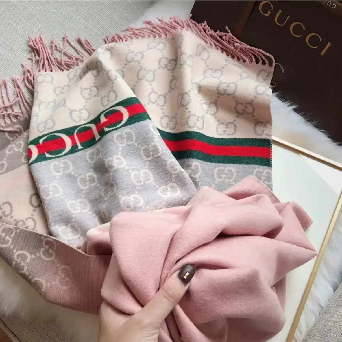 구찌 GUCCI 클래식 스카프