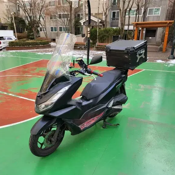 21년식 PCX125 배달풀셋팅 블박2채널장착 급처분해요 150만원