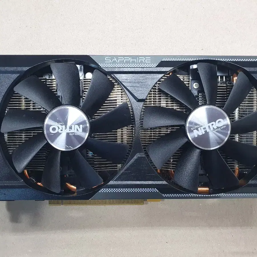 라데온 R9 380 4GB 팝니다