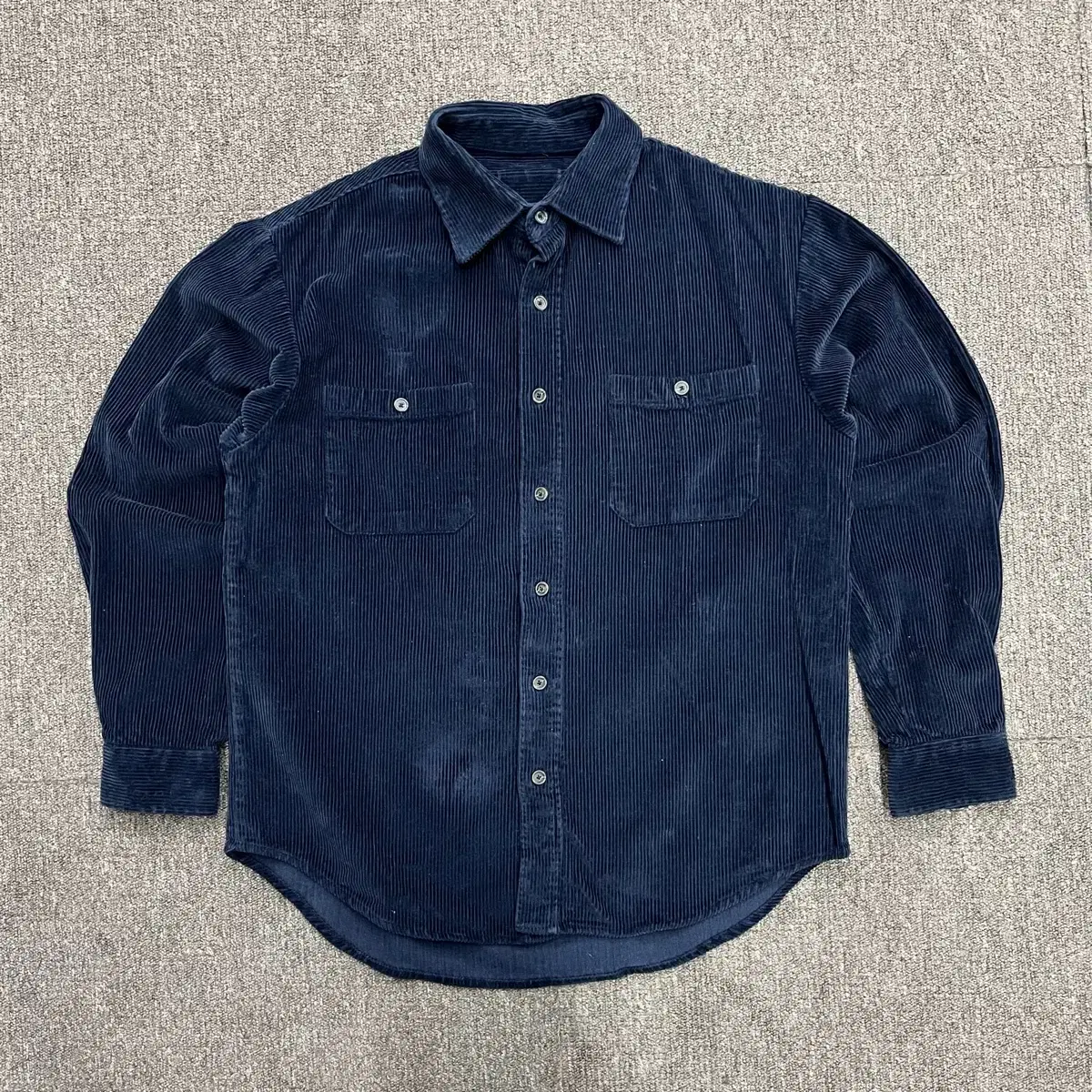 (M) Vintage corduroy shirt