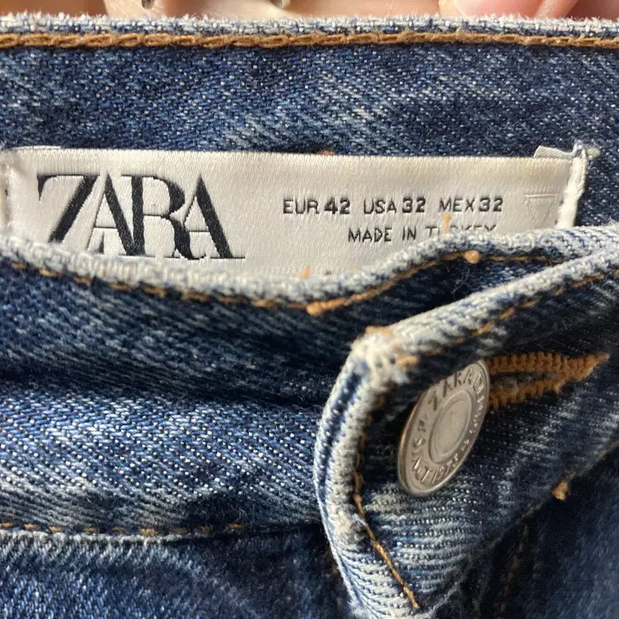 Zara 550핏 데님