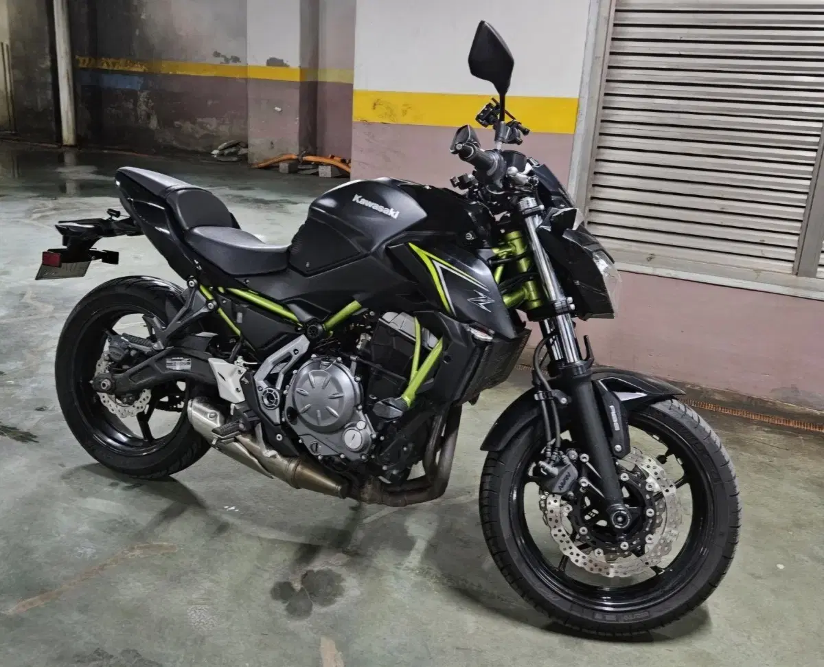 18년식 z650