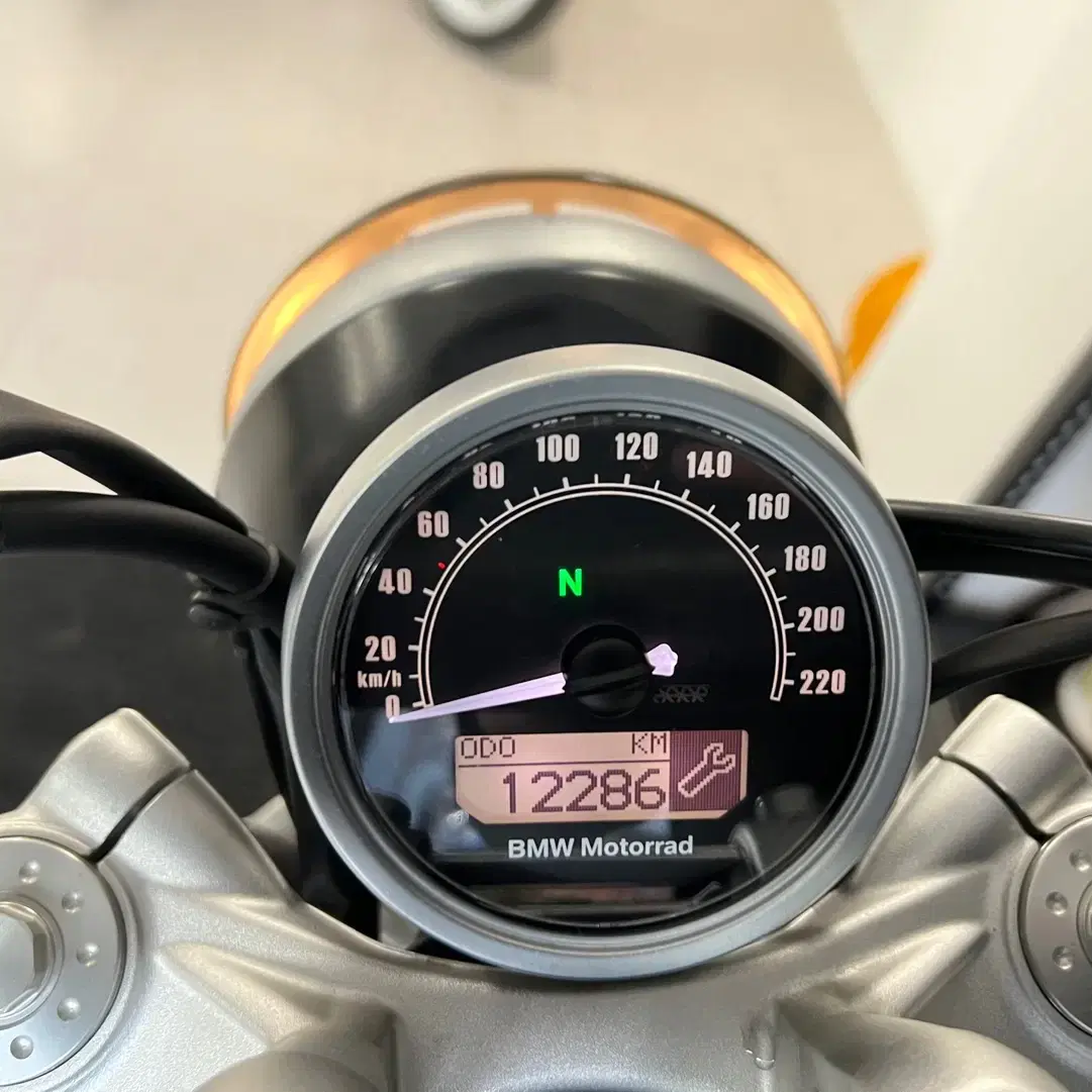 BMW R9T 어반 GS 2020년식 짧은키로수 판매