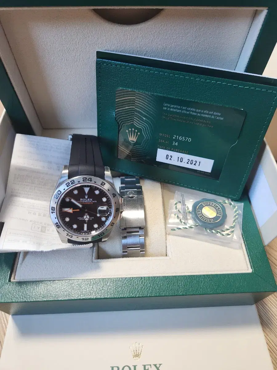 [Quick sale] Unused Rolex Explorer II Black Dial 216570