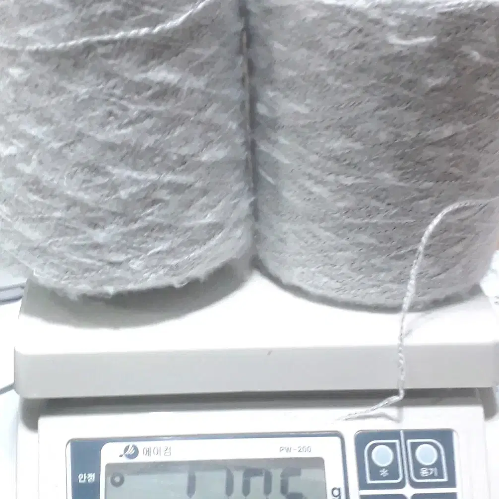 뜨개실 모헤어실 2콘일괄 1,105g