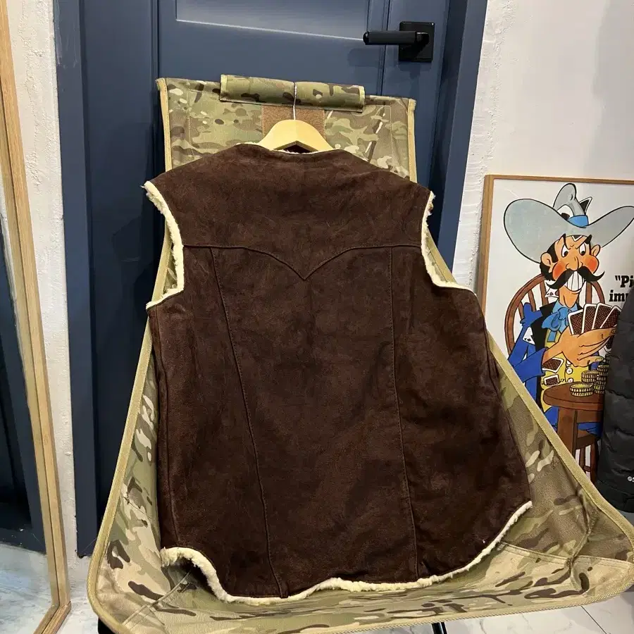 OLD VINTAGE COWHIDE SUEDE 스웨이드레더베스트