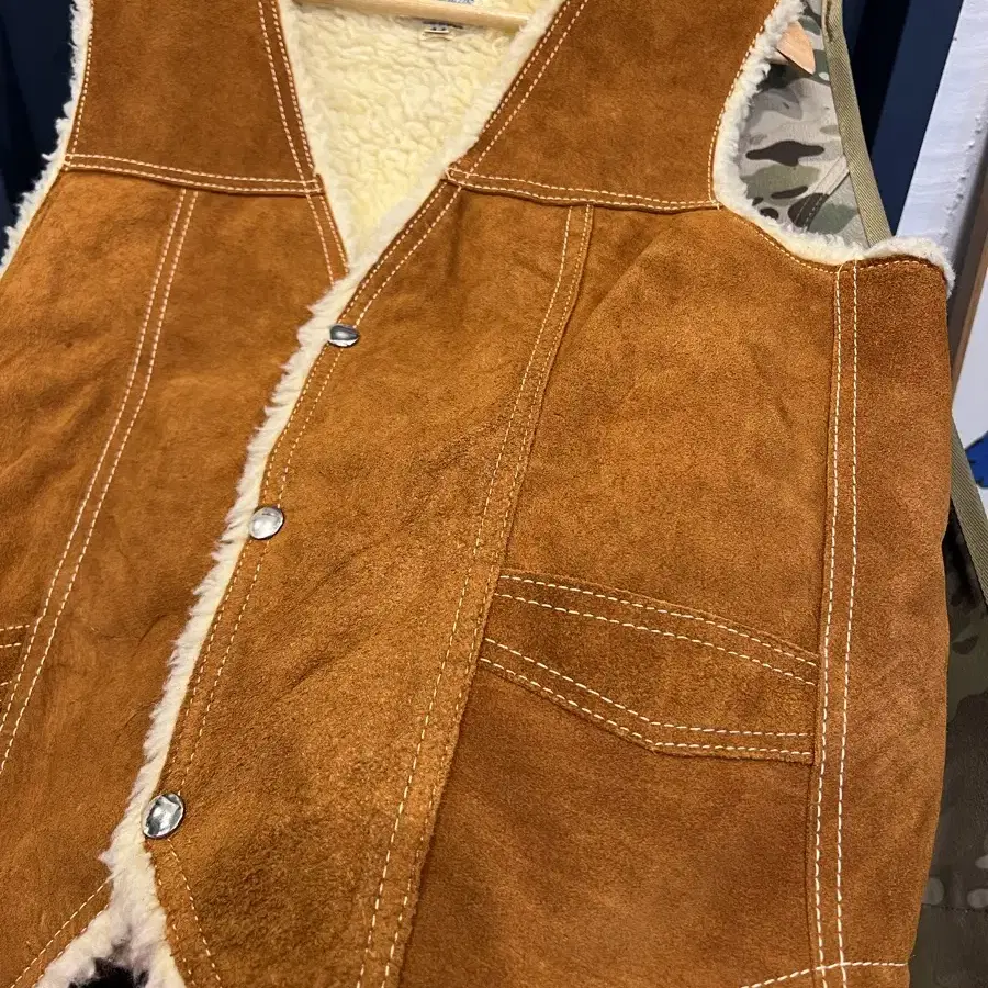 OLD VINTAGE SUEDE LEATHER 스웨이드레더베스트