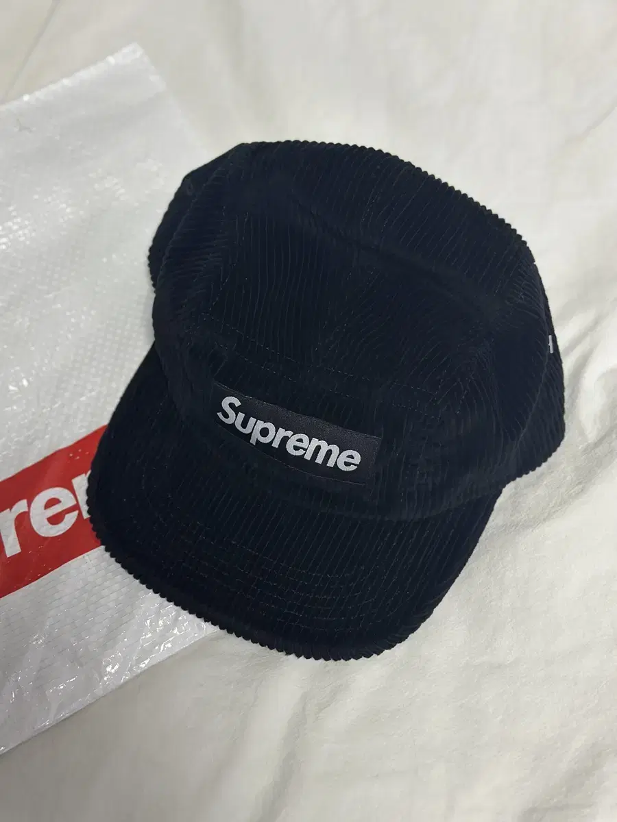 슈프림 (supreme) 코듀로이 블랙 캠프캡 24FW 새상품