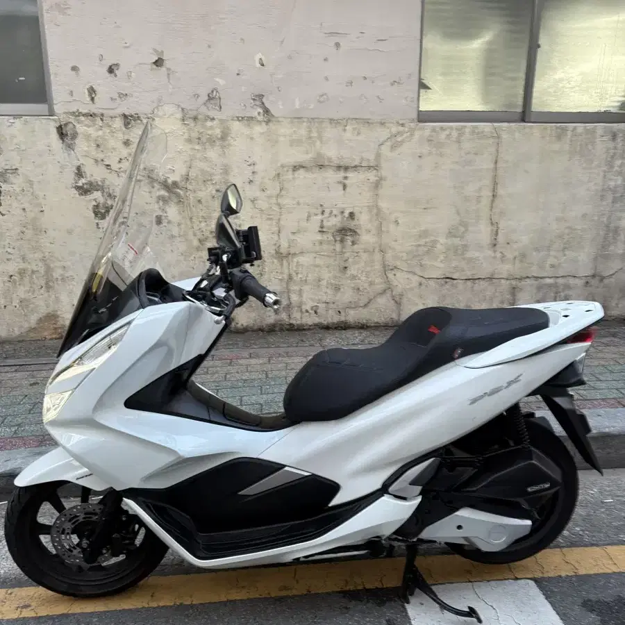 20년식 pcx125 팝니다