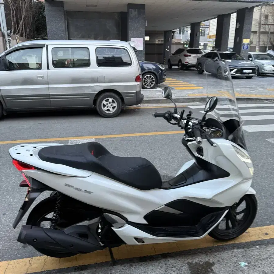 20년식 pcx125 팝니다