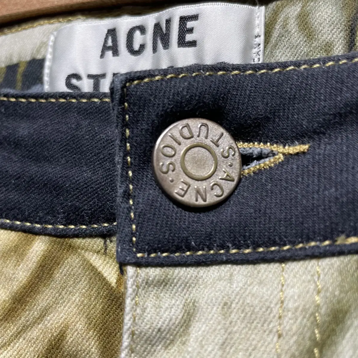 Acne Studios 아크네스튜디오 프린팅 팬츠