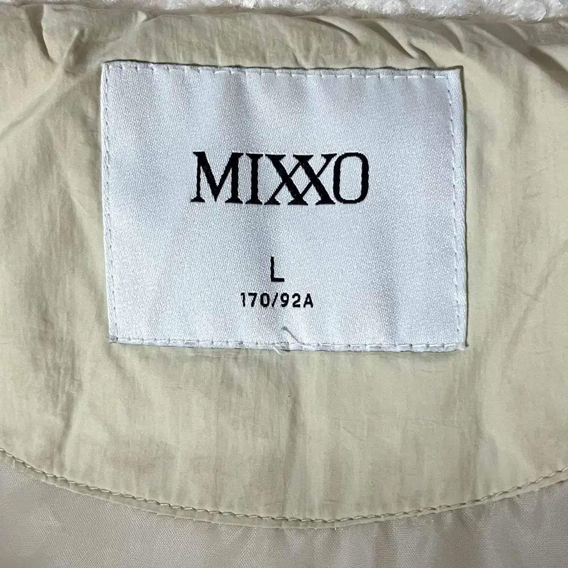 MIXXO 미쏘 덤블카라 숏패딩