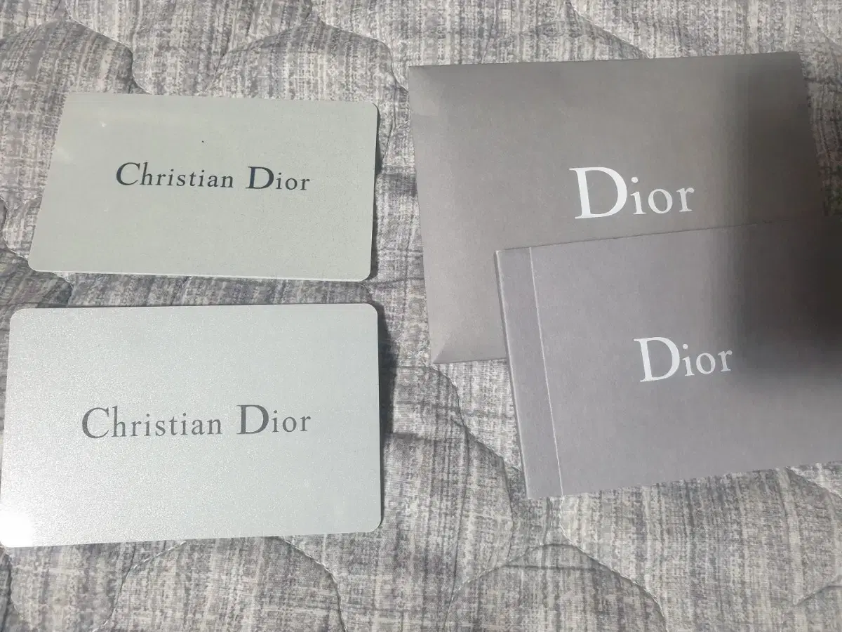 Dior 카드 설명서