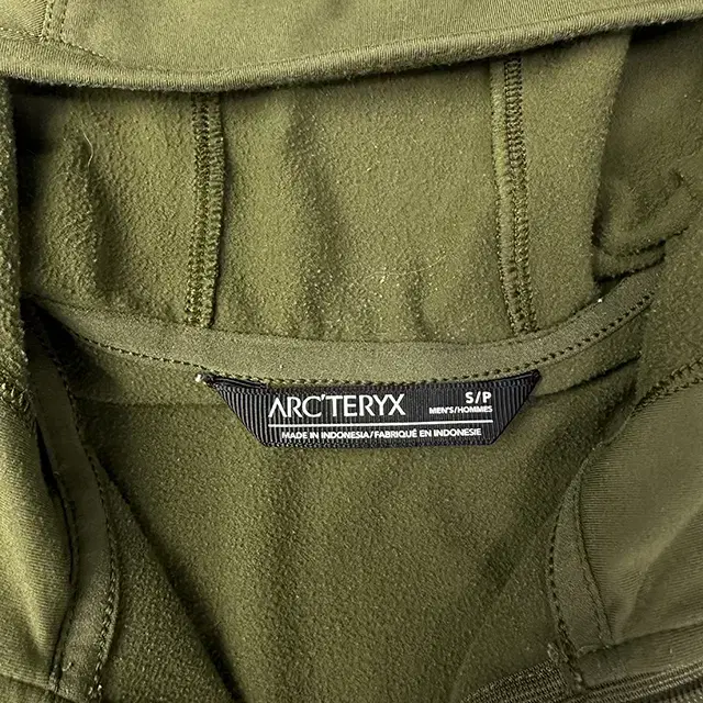 ARC'TERYX Kyanite LT 아크테릭스 카이아나이트 자켓