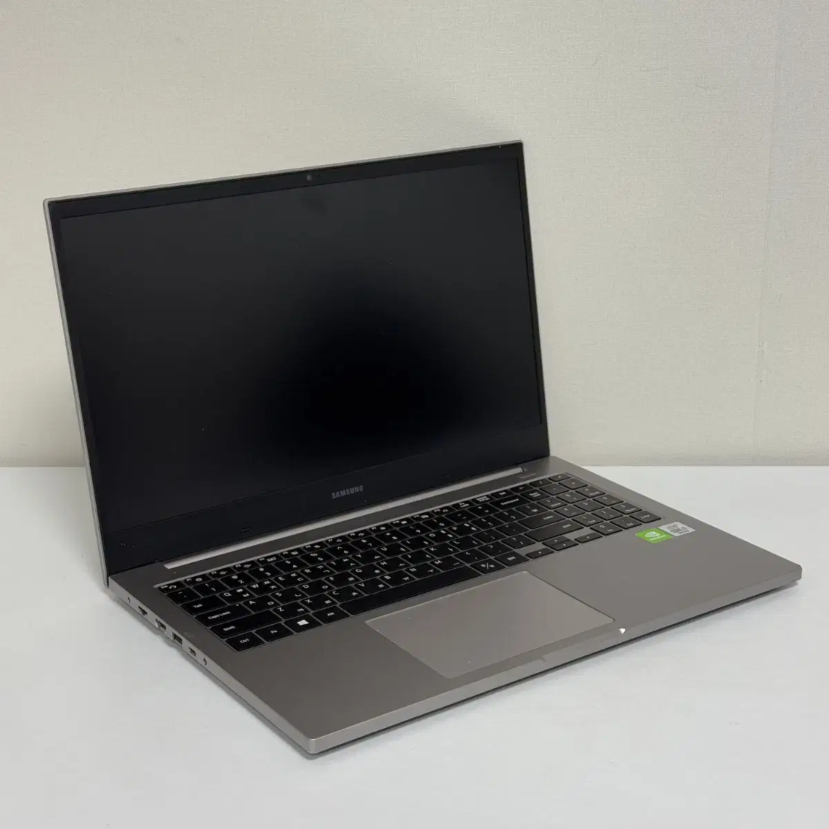 [004] 삼성 NT551XCJ i7-10510U 노트북 판매합니다