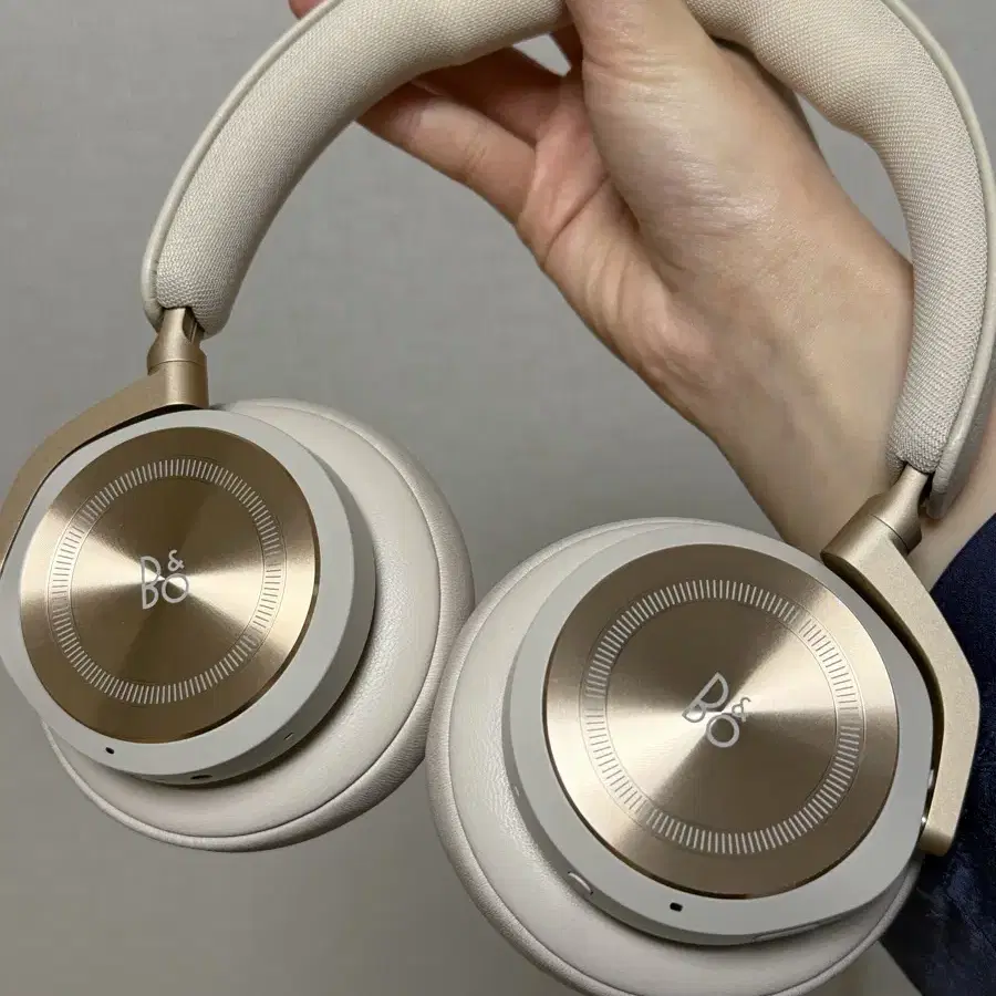 뱅앤올룹슨 헤드폰 HX (Bang & Olufsen Headphones)