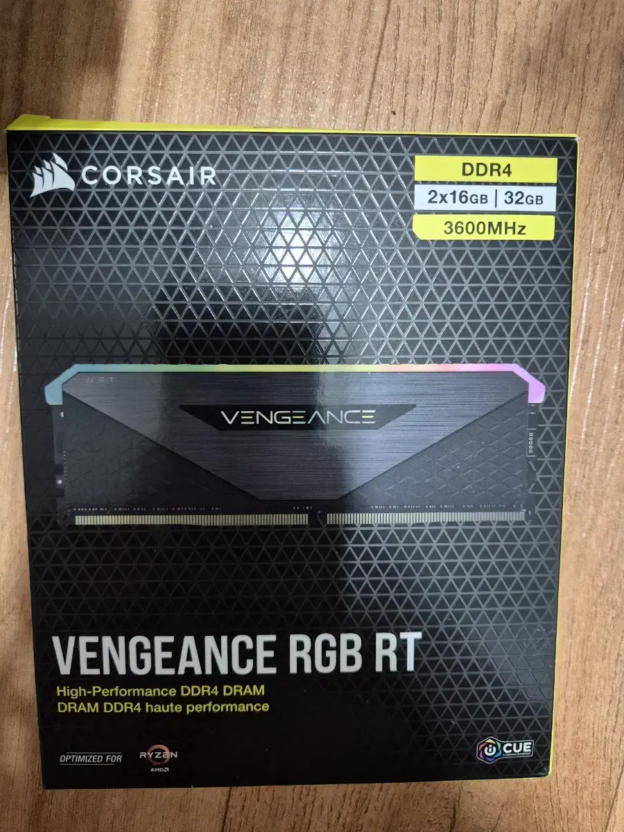 6 VENGEANCE RGB RT BLACK 패키지 (32GB(16Gx2