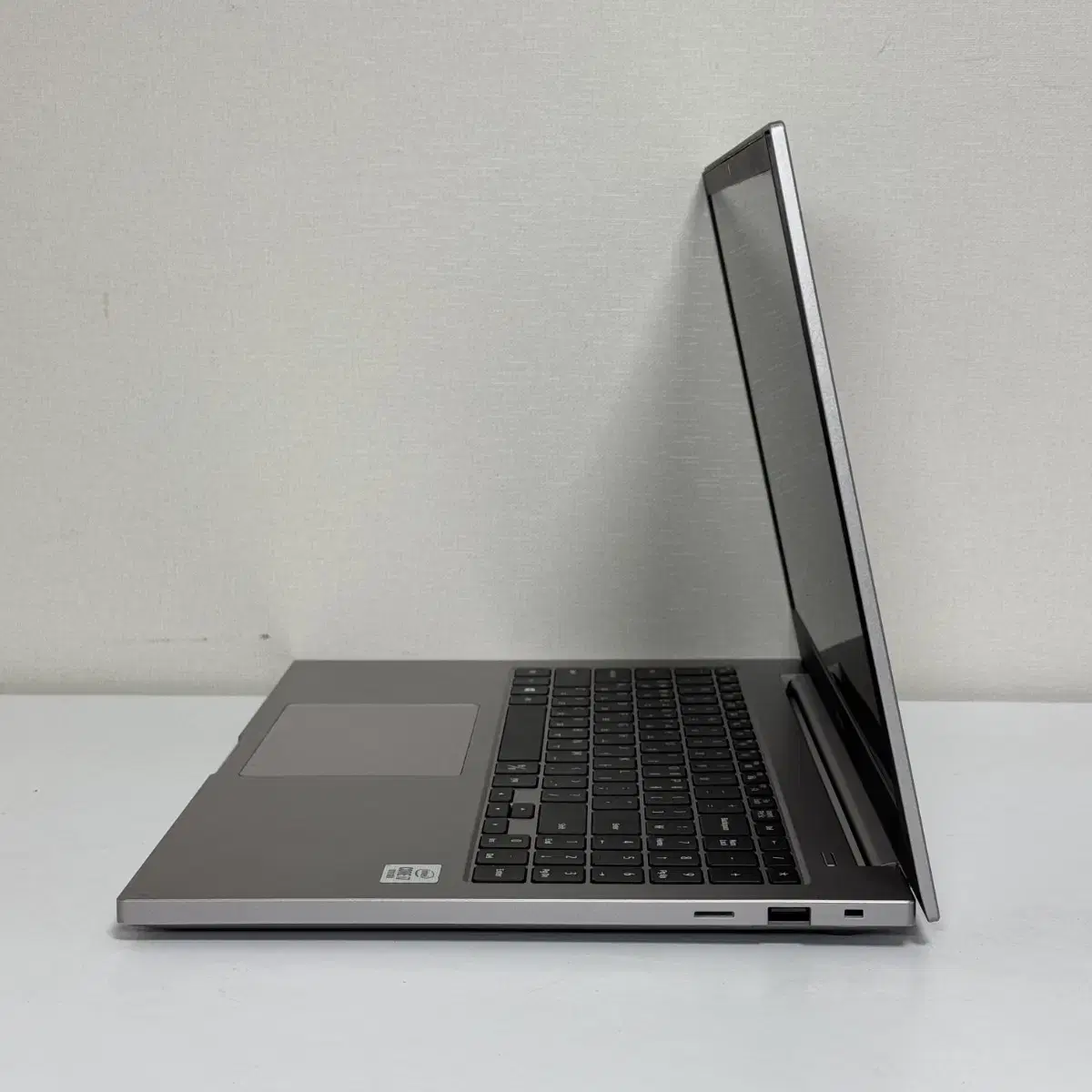 [005] 삼성 NT551XCJ i7-10510U 노트북 판매합니다