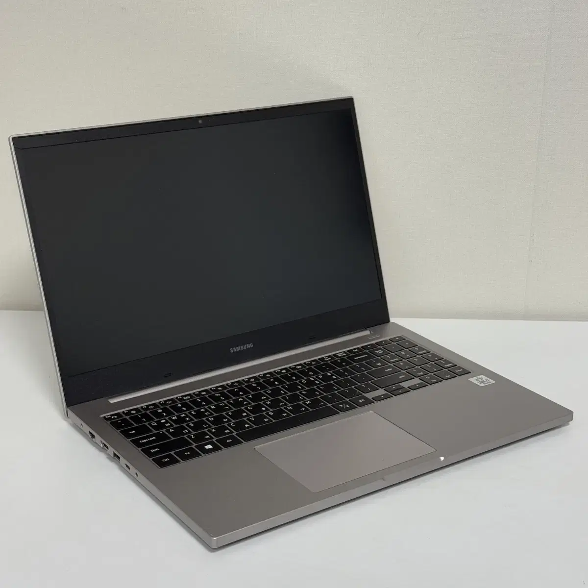 [005] 삼성 NT551XCJ i7-10510U 노트북 판매합니다