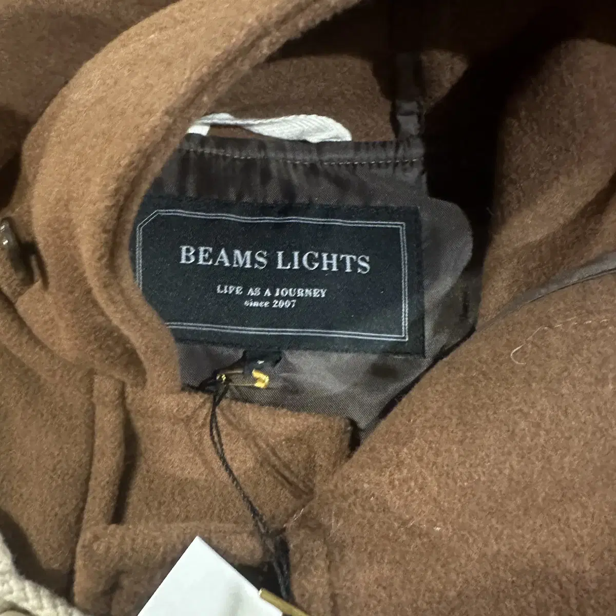 BEAMS LIGHTS 코트