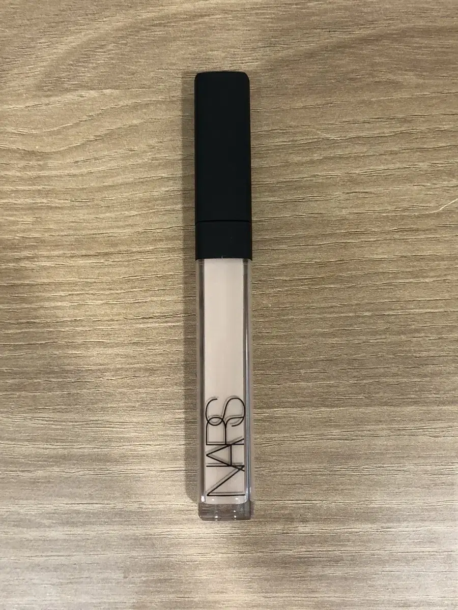 NAS Radiant Creamy Concealer Vanilla