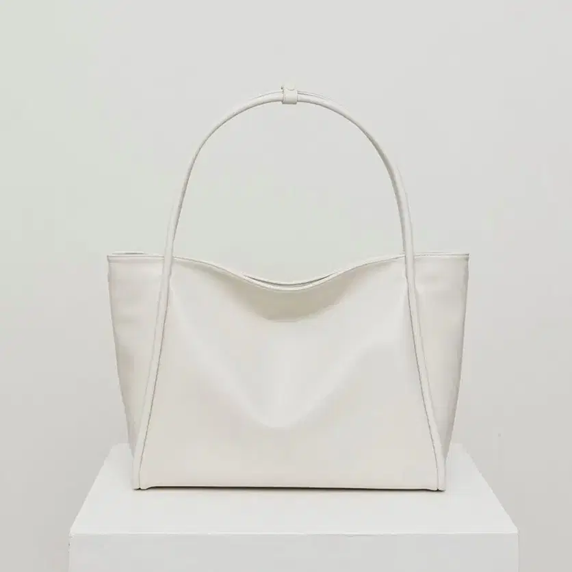 여밈 dapper bag 아이보리