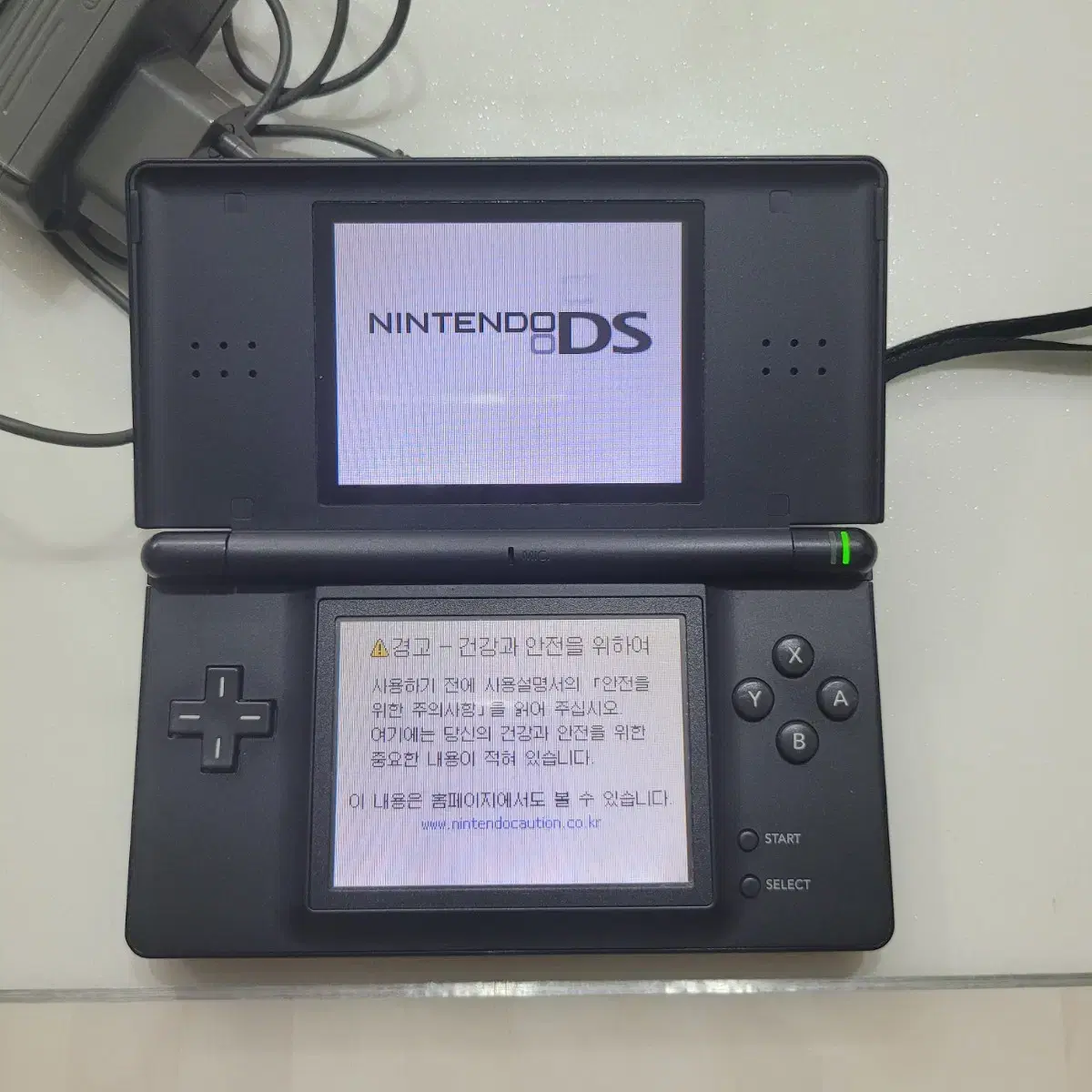 닌텐도 ds lite 블랙 (충전기 펜ㅇ)