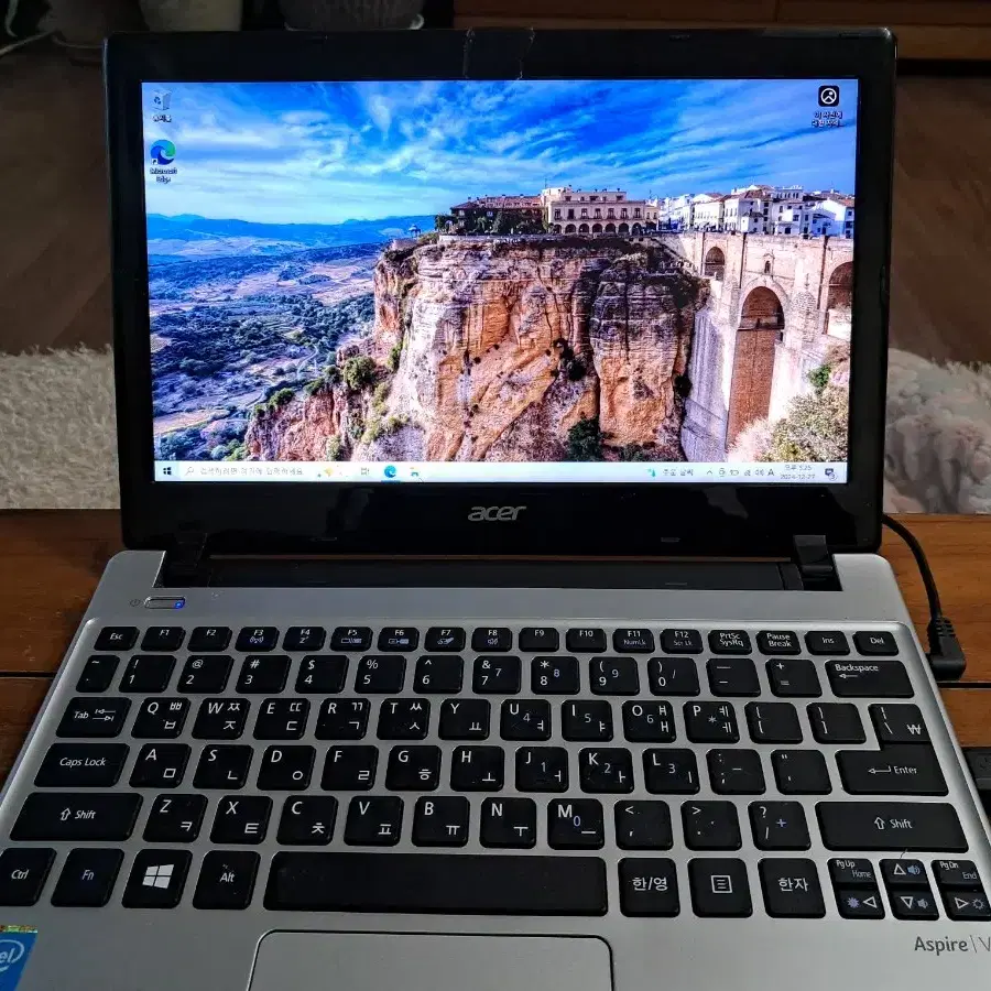 ACER 11.6" 노트북 6GB, SSD128GB, WINDOW10