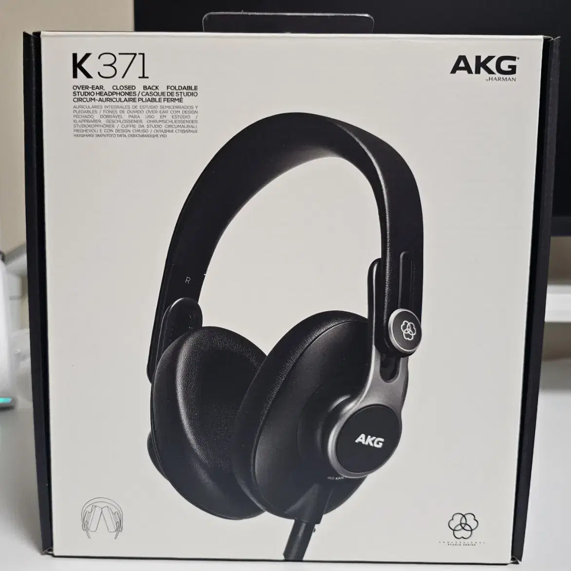 AKG K371 유선 헤드셋