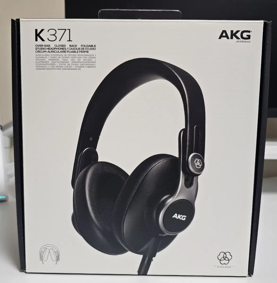 AKG K371 유선 헤드셋