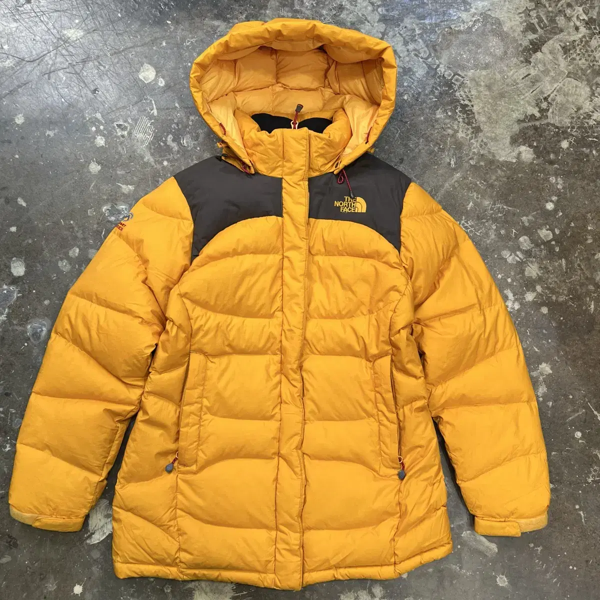 L) The North Face Highvent Goose Down Puffer Jumper