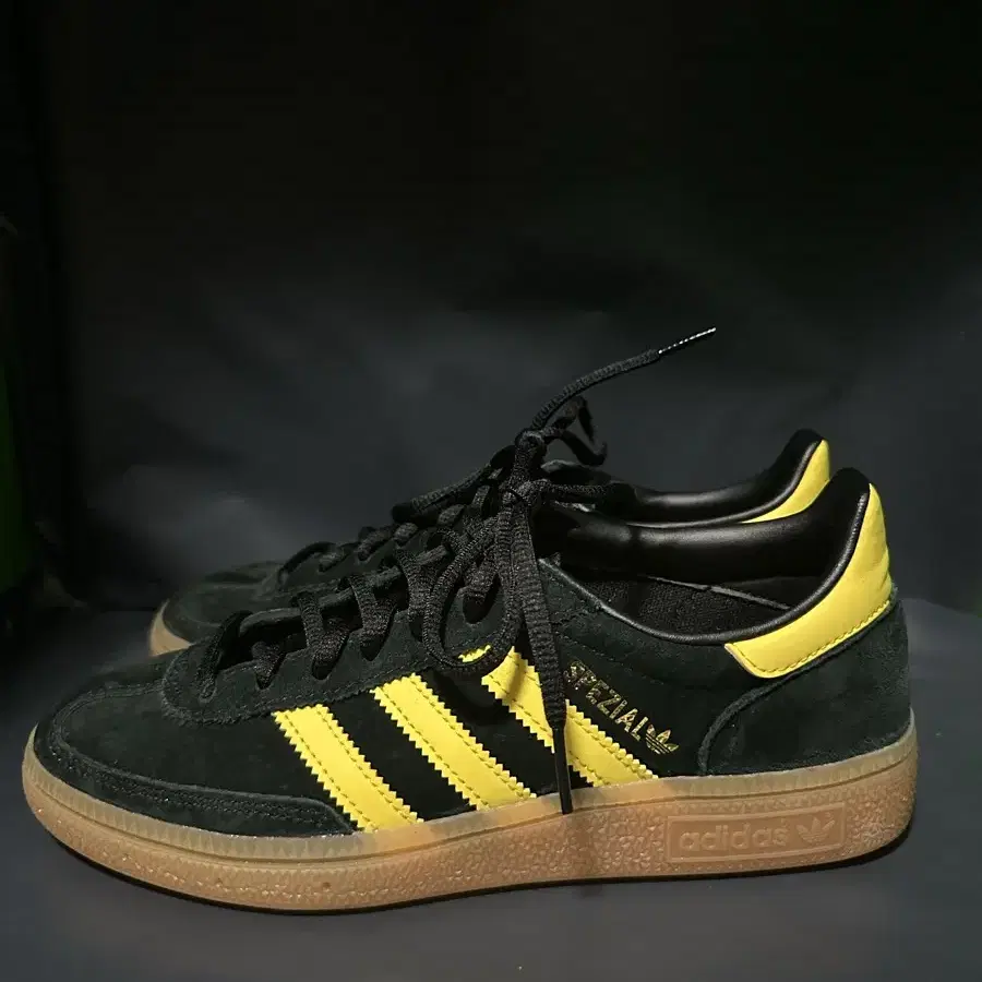 Adidas Spezial 240