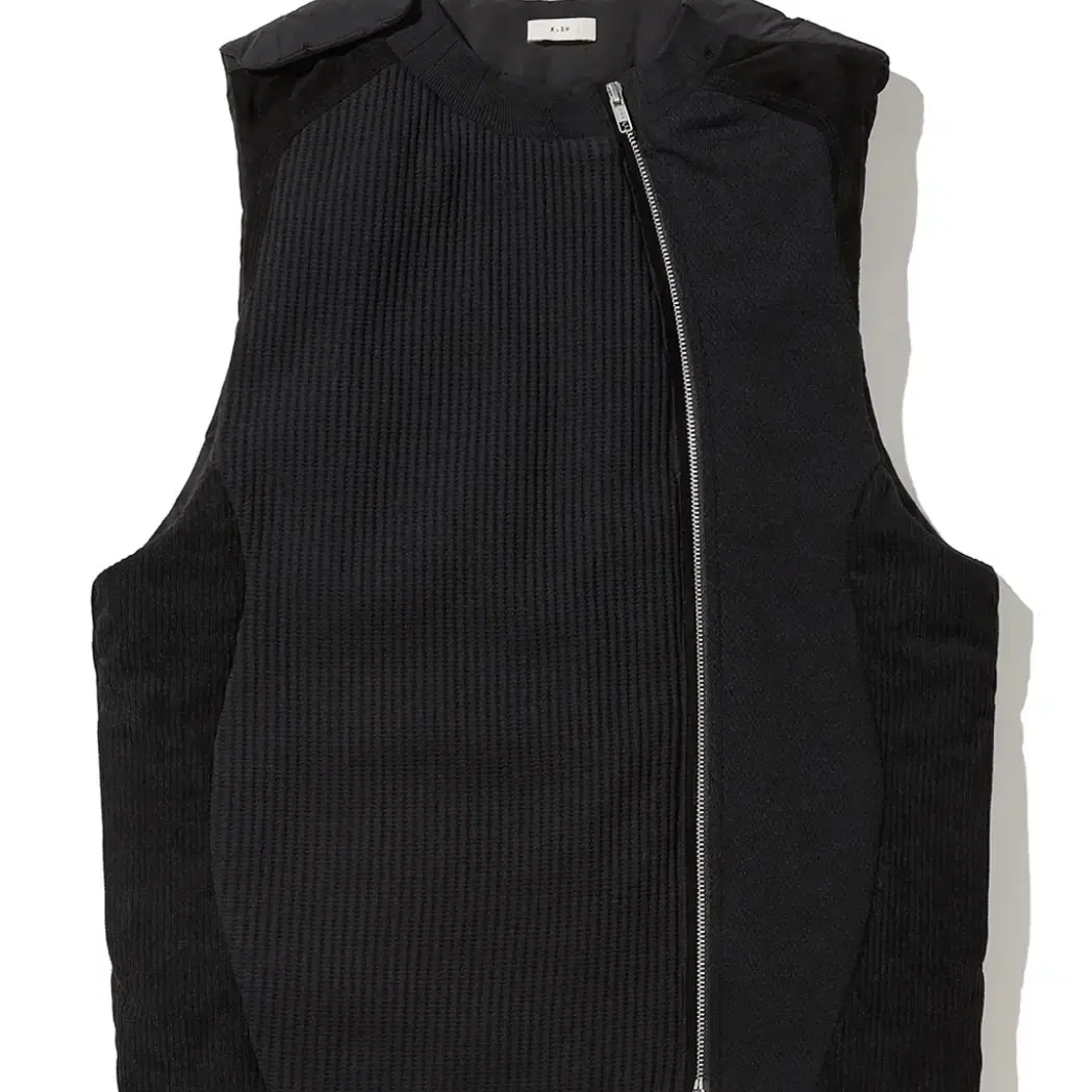 Xlim EP.4 02 DOWN VEST (Black)