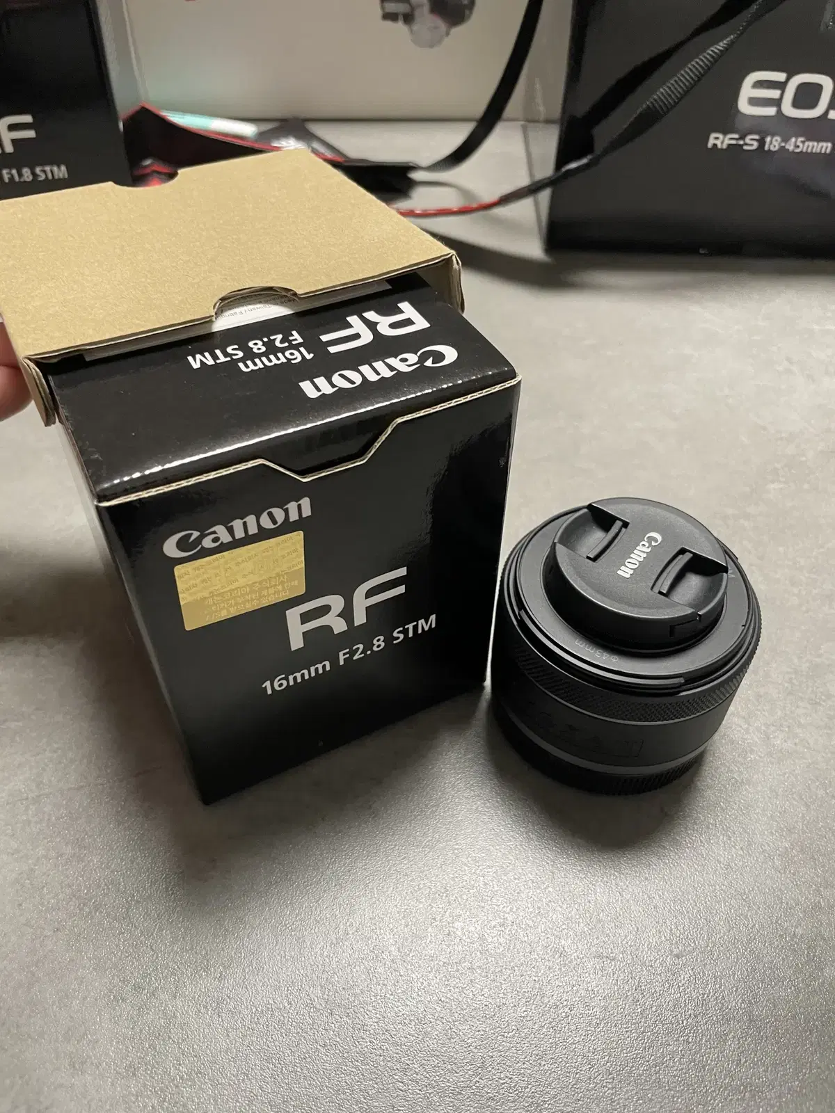 RF 16mm F2.8 STM for sale