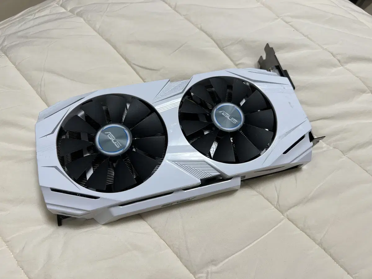 Asus GTX1060 DUAL 3G