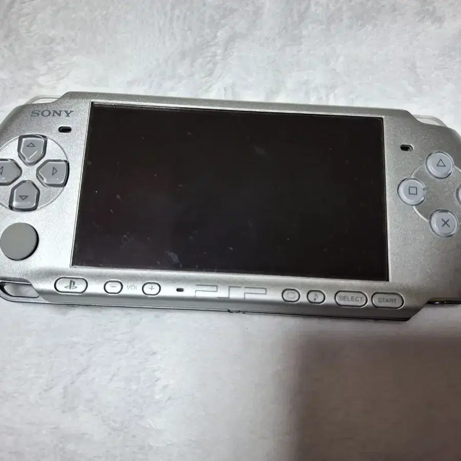 psp 3005 실버 판매합니다