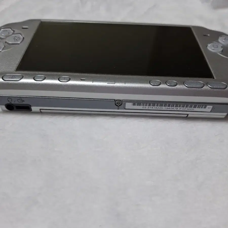 psp 3005 실버 판매합니다