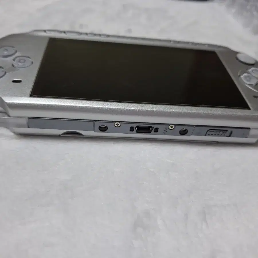 psp 3005 실버 판매합니다