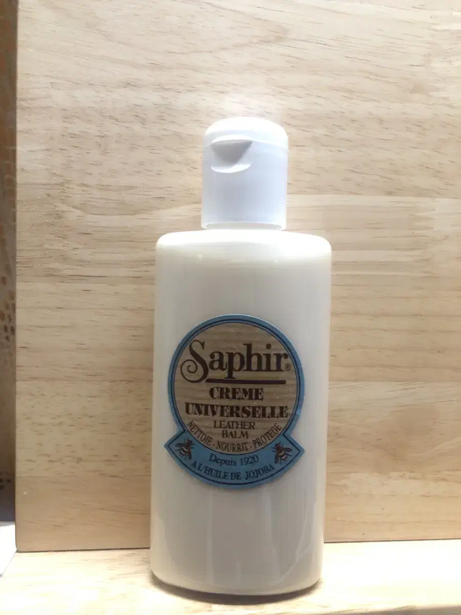 Sapphire Leather Cream (2 uses)