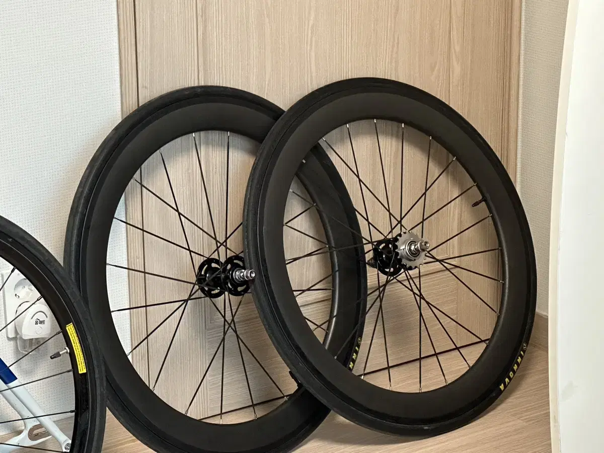 !!New and Unused!! CSC60 rim clincher PIXY carbon wheelset