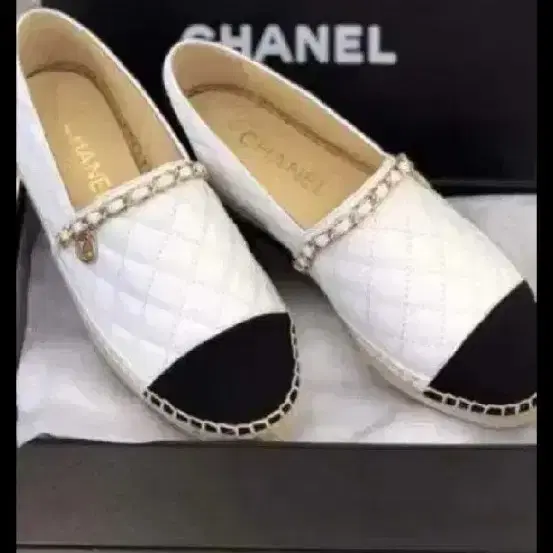 샤낼(CHANEL)CC로고 체인 에스파듀37(정퓸)