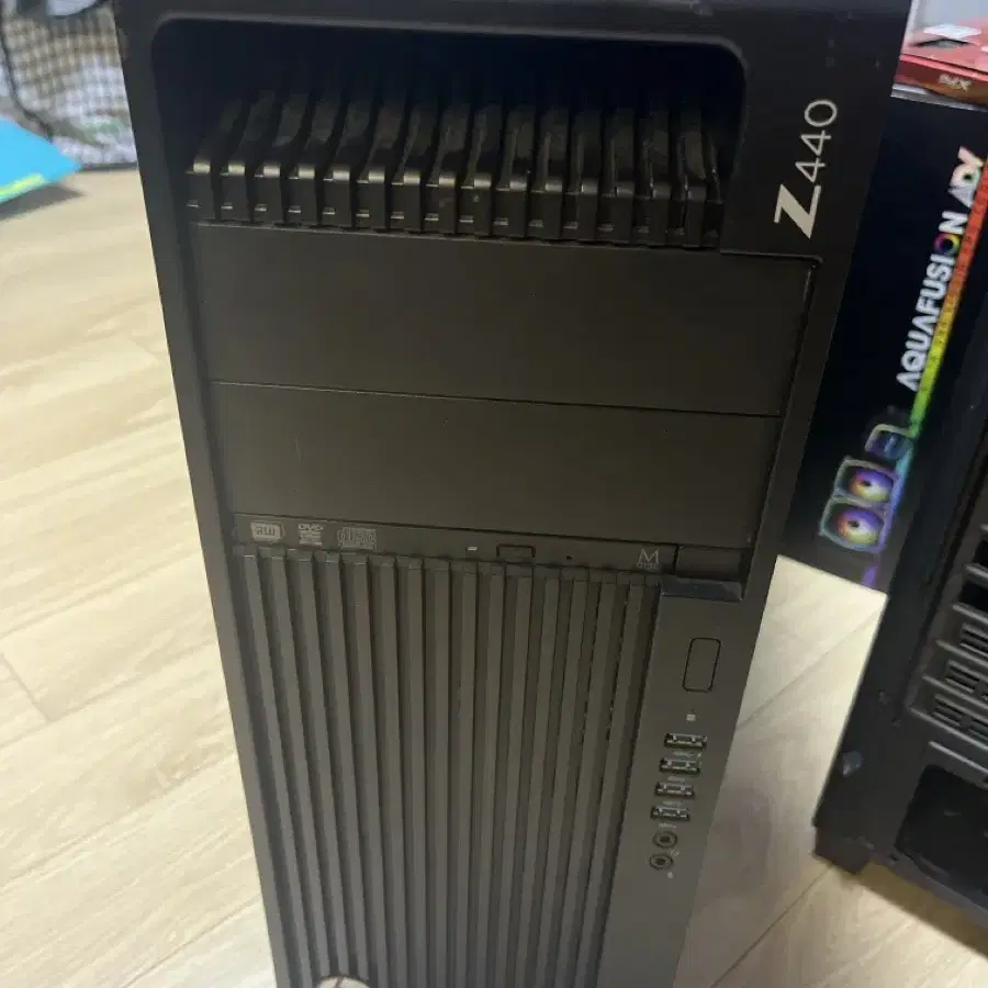 Hp Z440 워크스테이션 팝니다