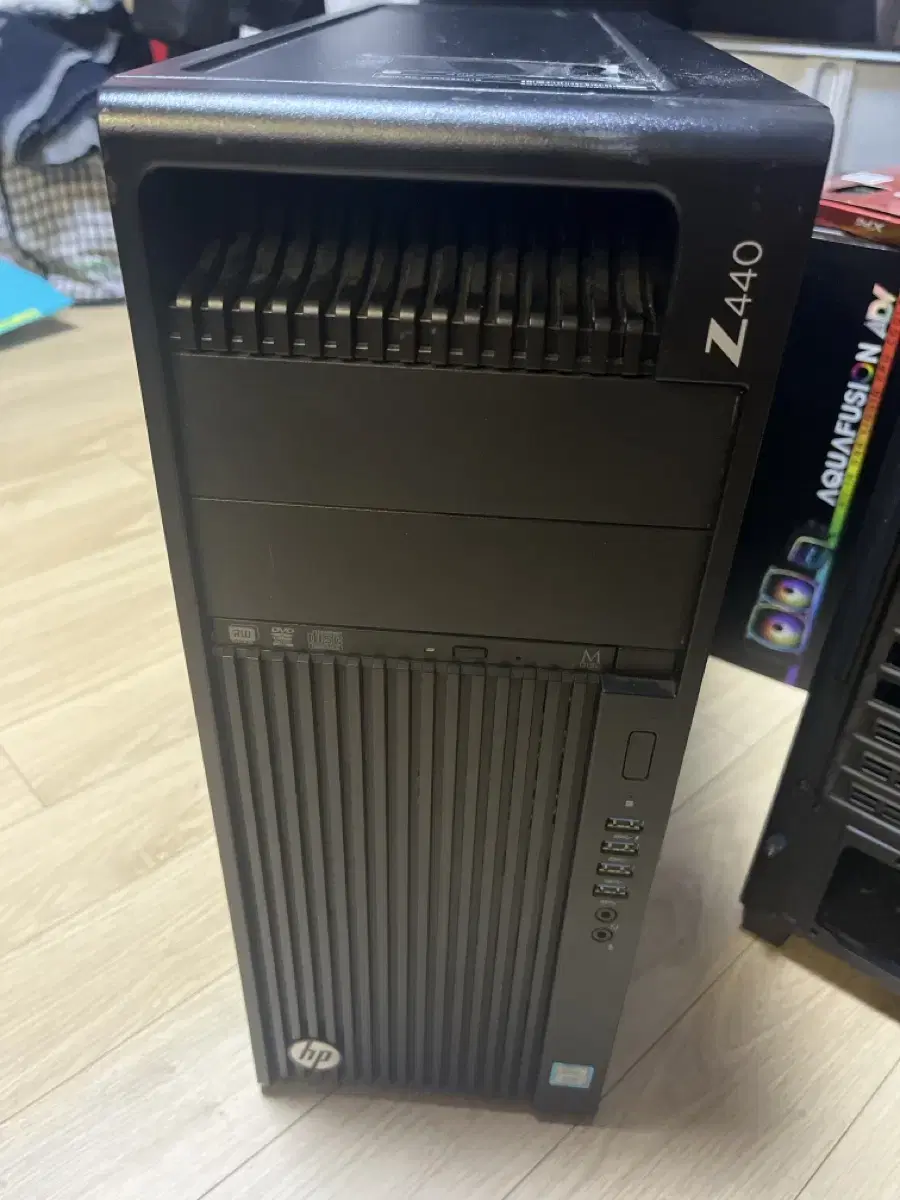 Hp Z440 워크스테이션 팝니다