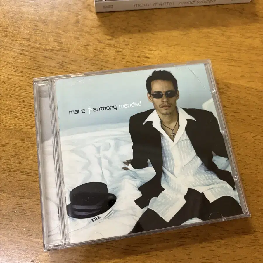 Marc Anthony - Mended