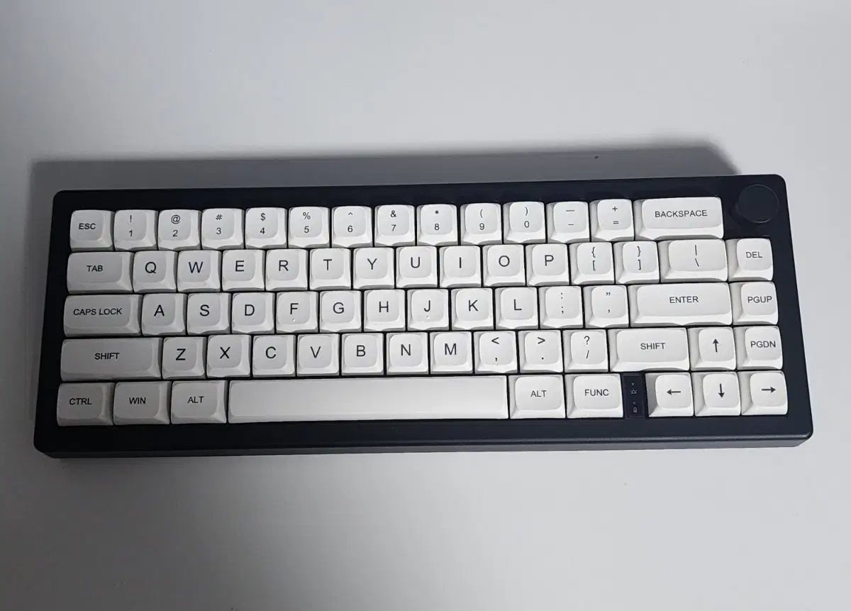 gmk67 베어본 우유키캡 공주축