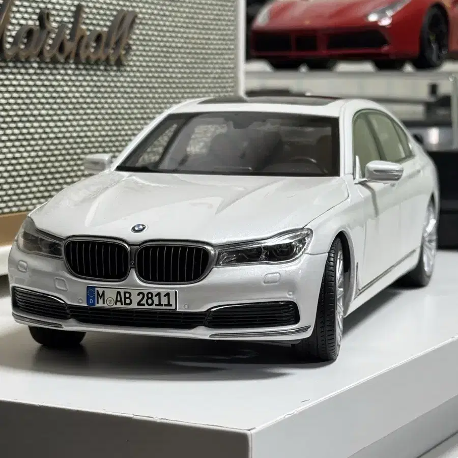 [1:18] BMW 7시리즈 딜러버전