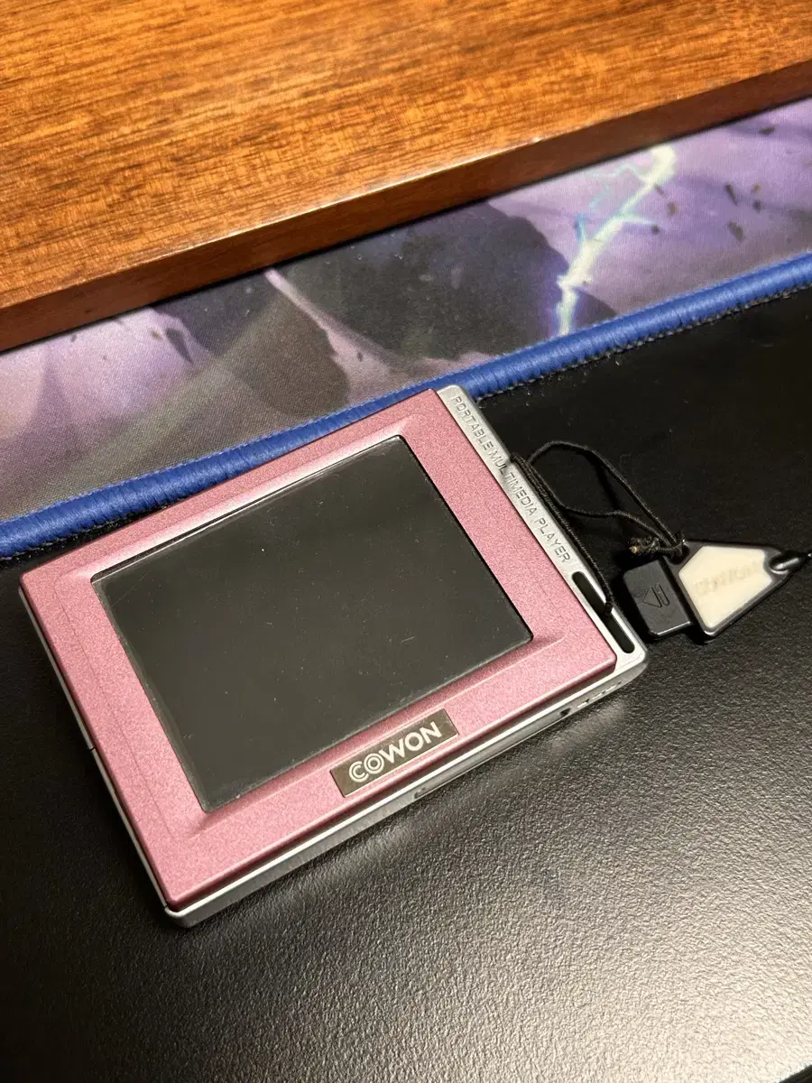 KOWON D2 DMB 4GB Pink