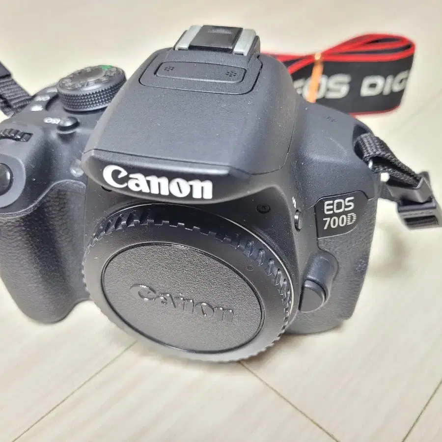 A급 캐논 EOS 700D 카메라 와 18-55 STM 렌즈 세트