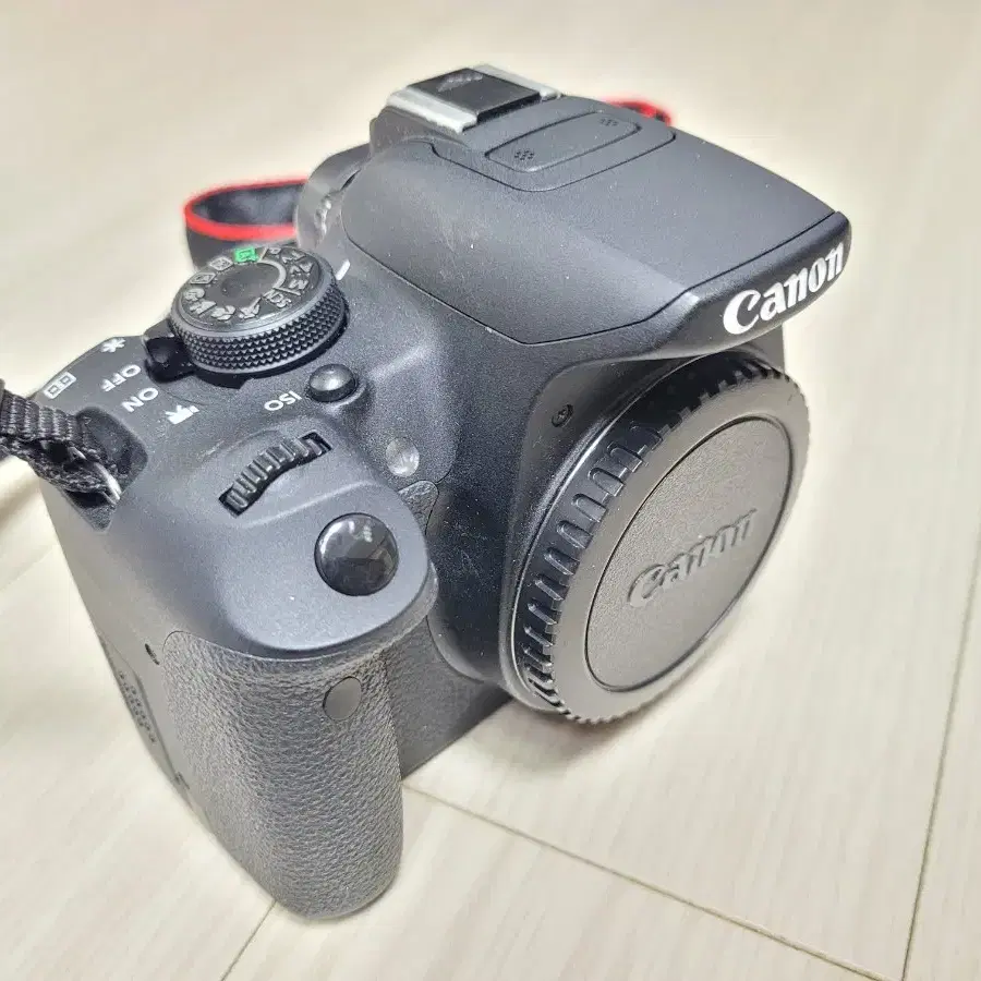 A급 캐논 EOS 700D 카메라 와 18-55 STM 렌즈 세트